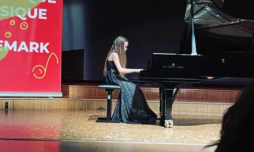 F8DDCDAA-C755-4DB9-93FD-8B4DF22344E1